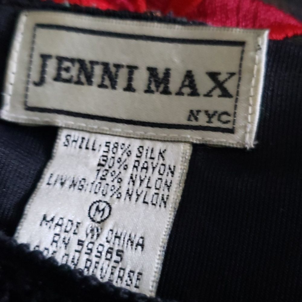Christmas-happy embroidered vest by JENNI MAX - Picture 8 of 12